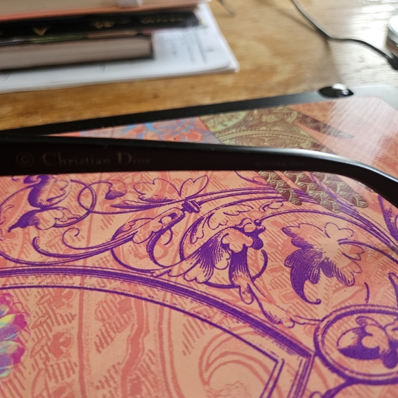 Christian DIOR Izon Sunglasses - Picture 8 of 8